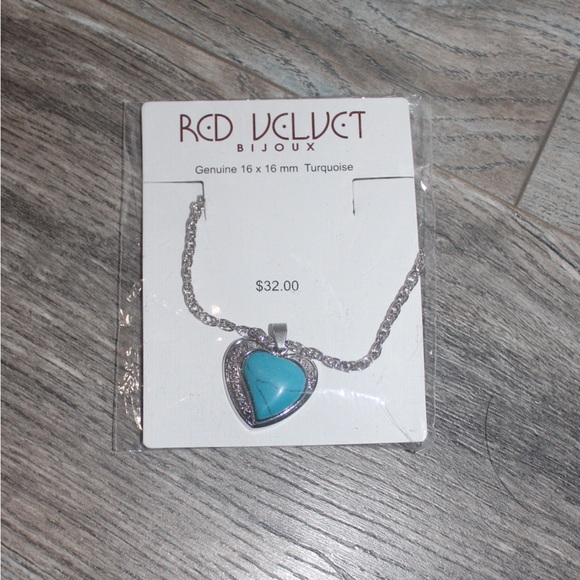 Velvet Silver Necklace with Turquoise Heart Pendant - Picture 4 of 5